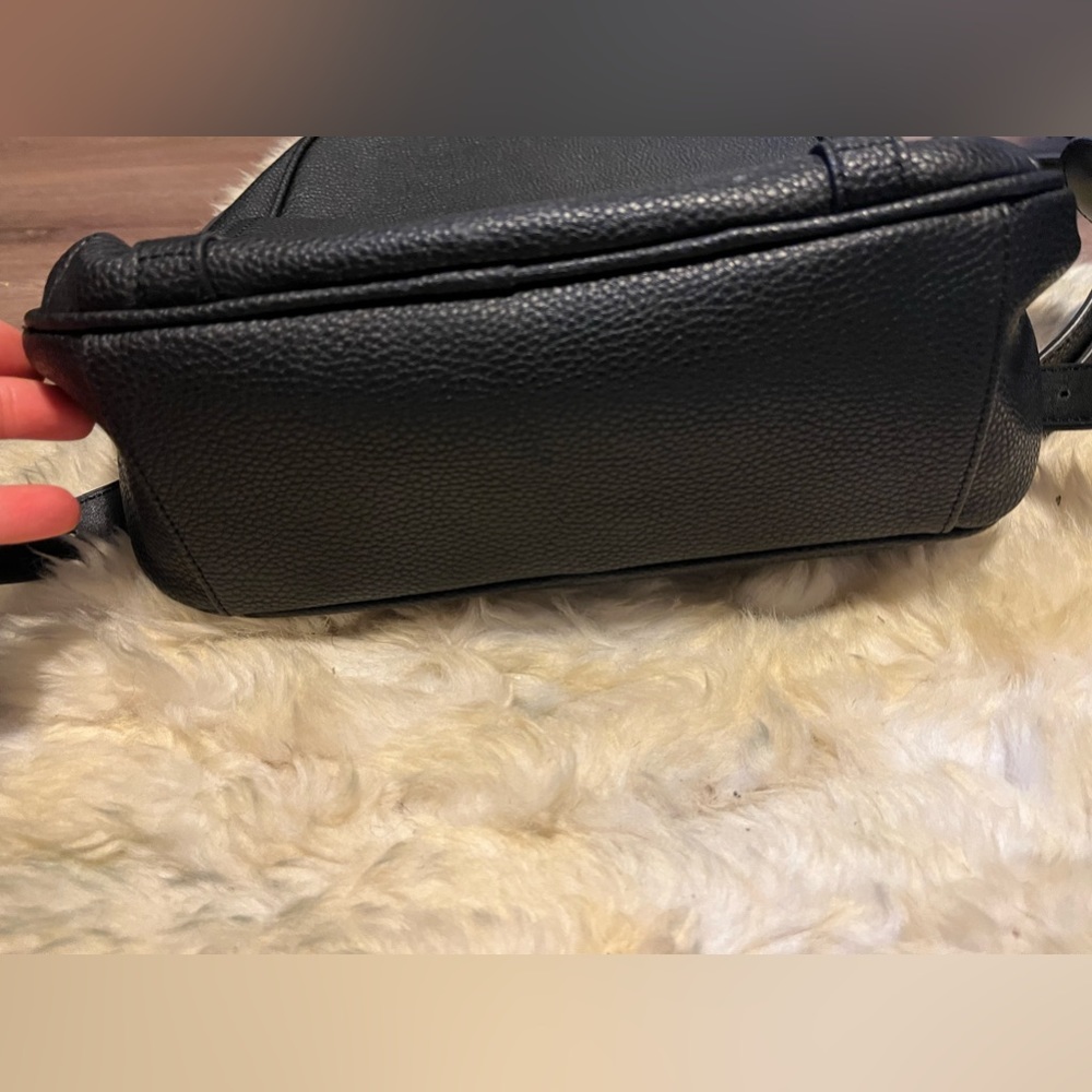 NWOT RENWICK GENUINE LEATHER BACKPACK - Picture 2 of 5